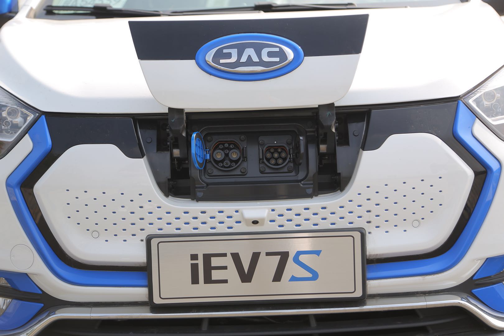 新能源汽车 新能源汽车