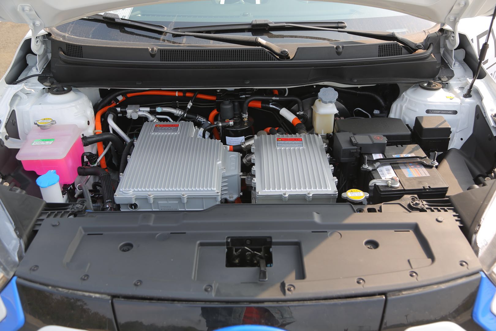 新能源汽车 新能源汽车