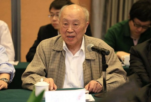 杨裕生院长总结新能源汽车“643”定义